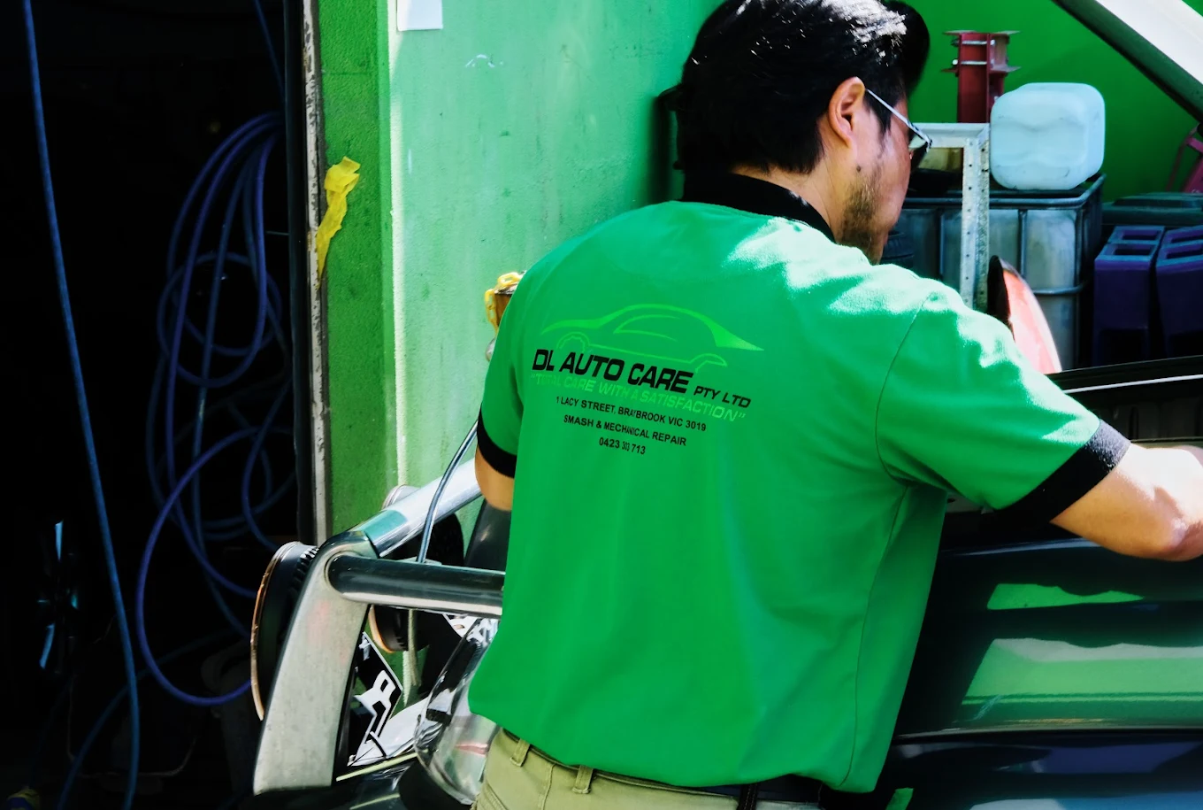 DL Auto Care mechanic at work